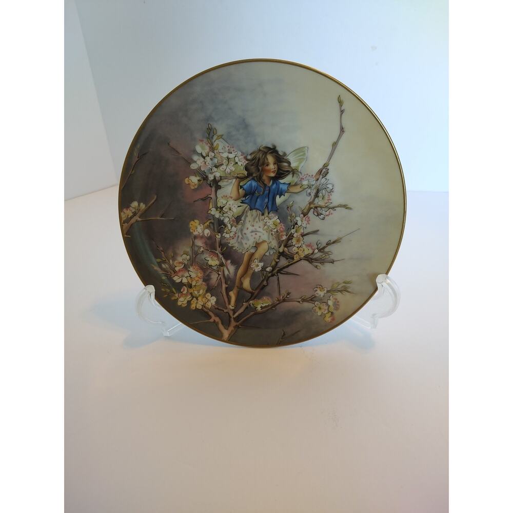 VTG Collector's Plate "The Blackthorn Fairy" Villeroy & Boch Heinrich 7.75"D